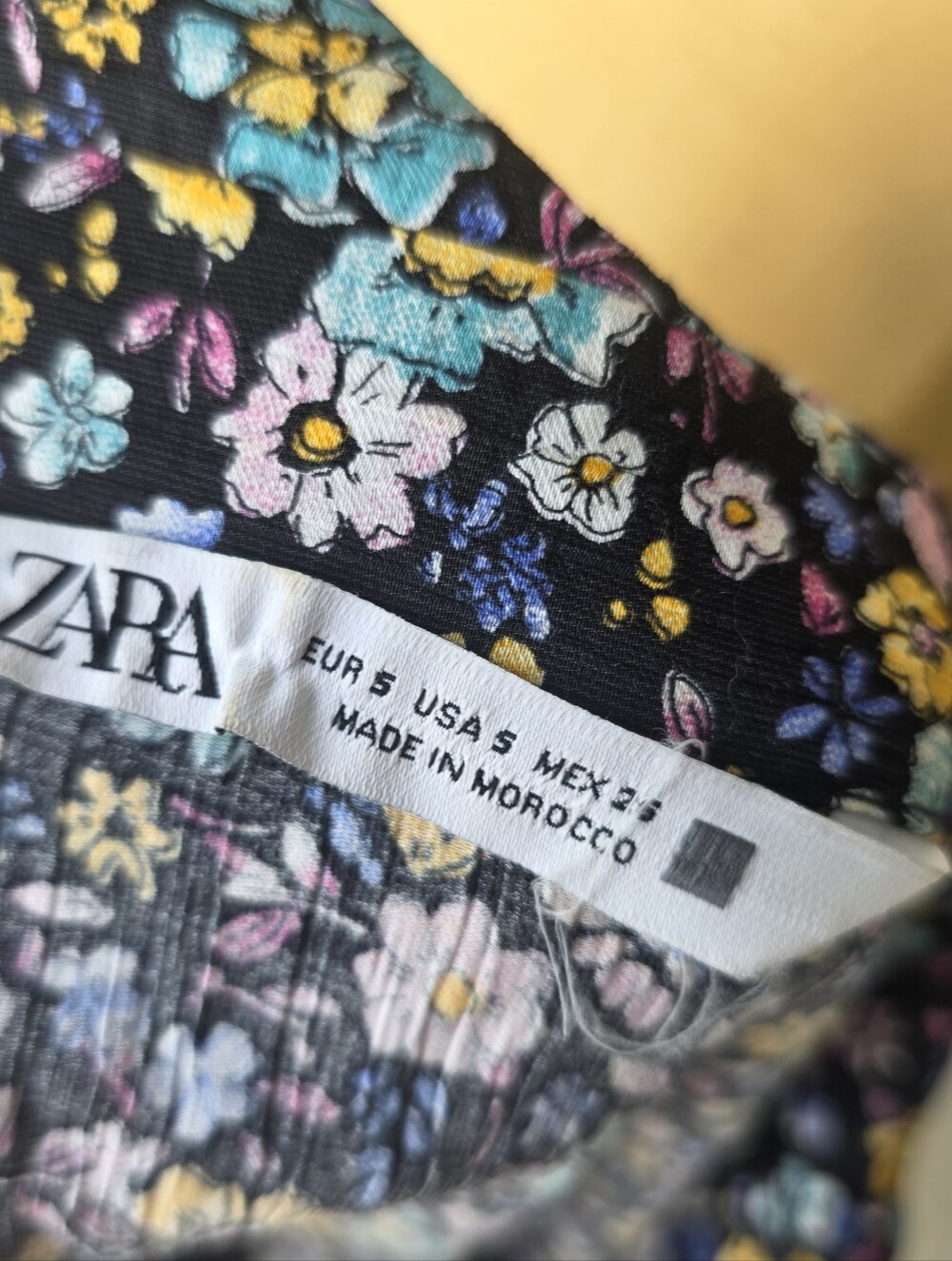 Zara Floral Mini Dress Black Colorful Long Sleeve - Picture 7 of 7